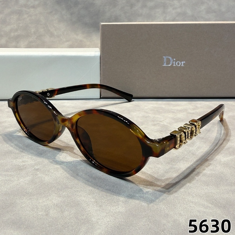 5630 Sunglasses with box