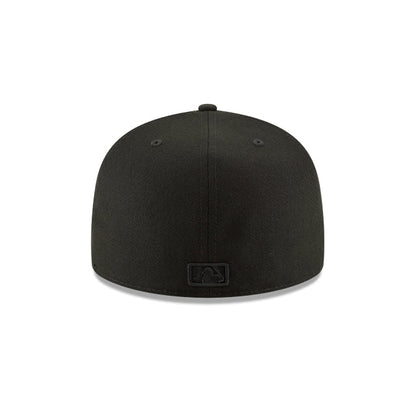 New York Yankees Blackout Basic 59FIFTY Fitted Hat