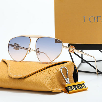 40108  Sunglasses with box